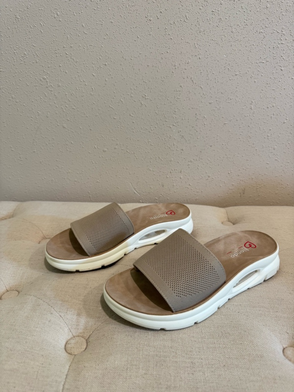 Blondo Annie Knit Slide Sandals Waterproof 8